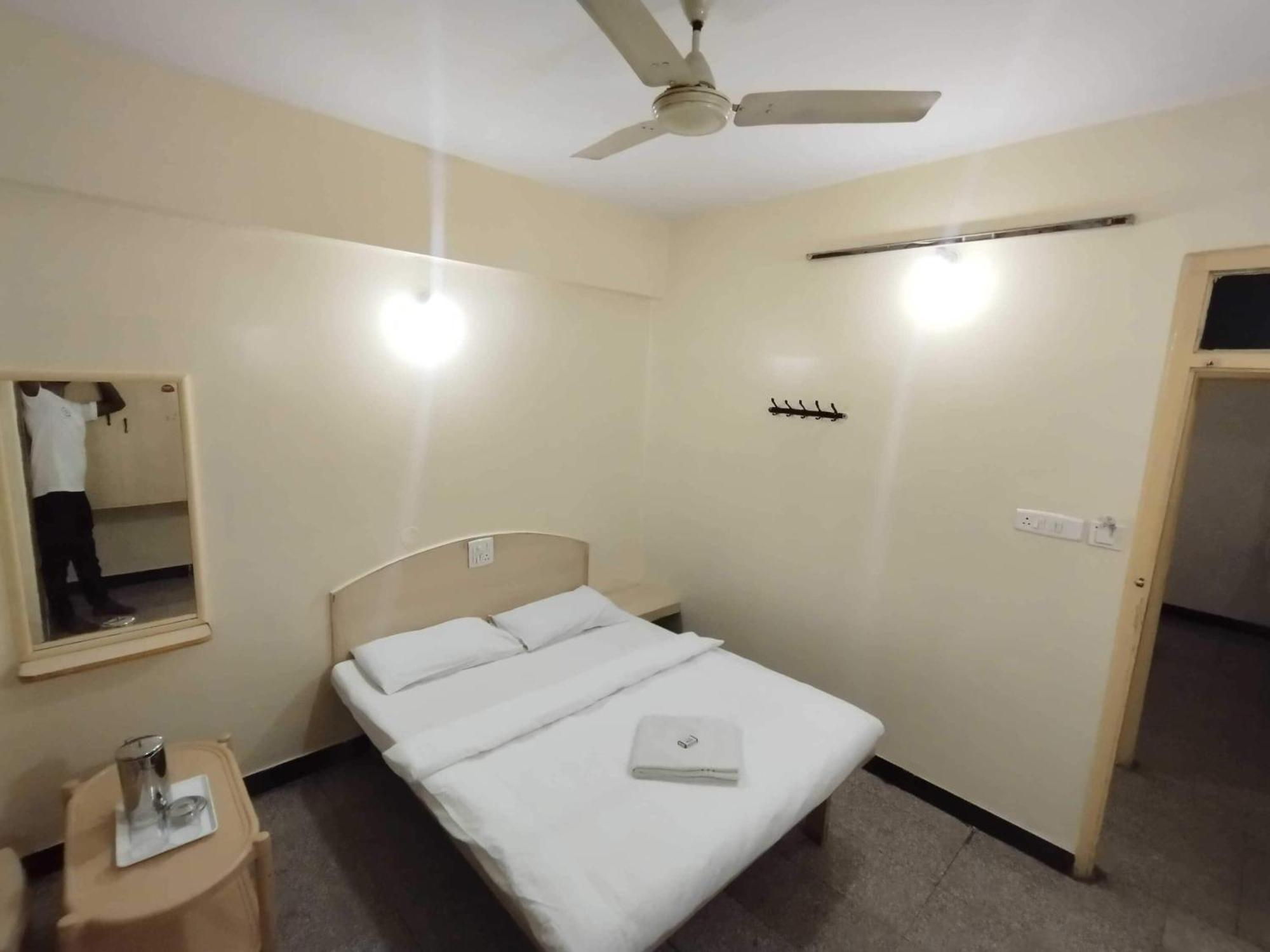 Hotel O Sri Vijaya Palace Lodging Bangalore Dış mekan fotoğraf
